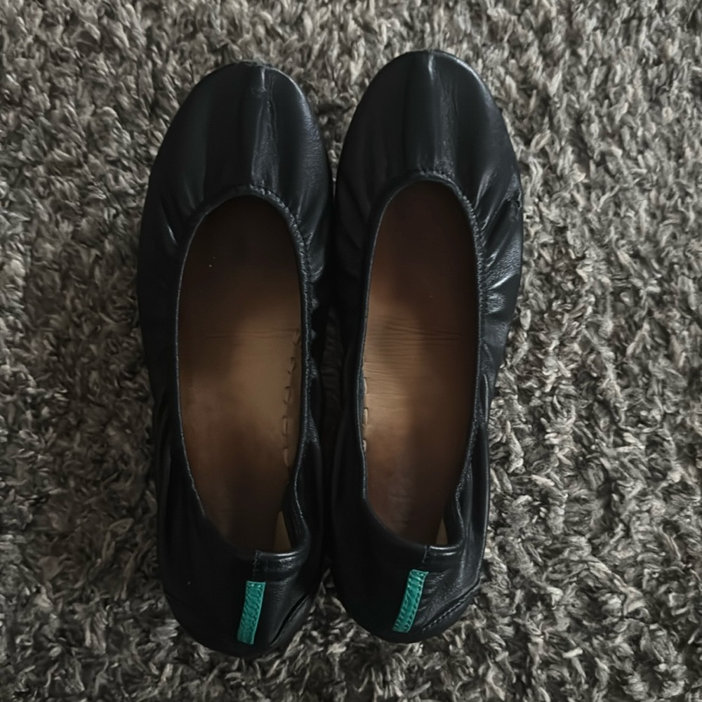 Black Tieks size 9